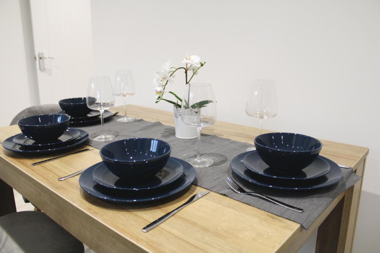 - Private Flat With Garden & Parking 08 Apartment Didcot